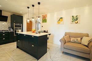 Kitchen- click for photo gallery